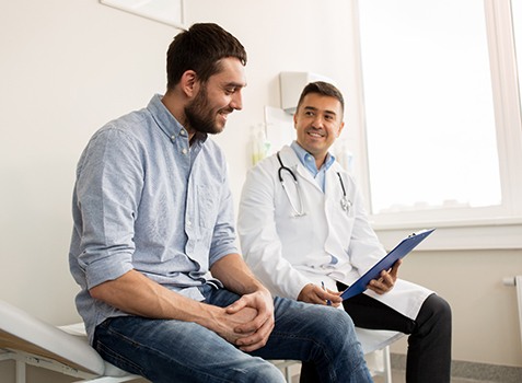 Doctor and patient discussing treatment plan for fibromyalgia